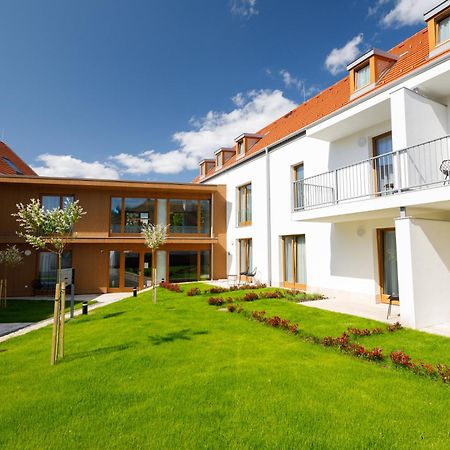 Hotel Historia Malomkert Veszprém Esterno foto