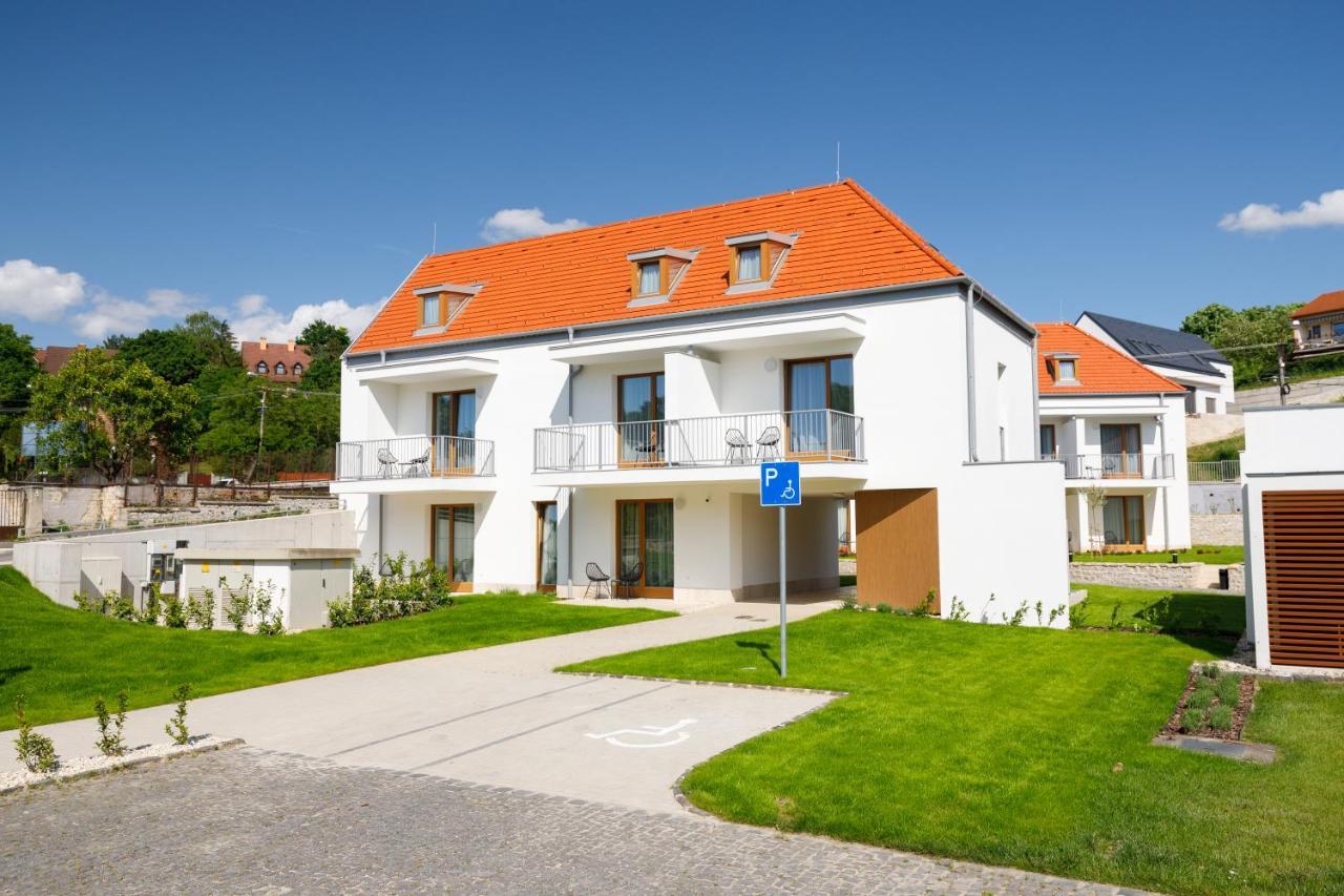 Hotel Historia Malomkert Veszprém Esterno foto