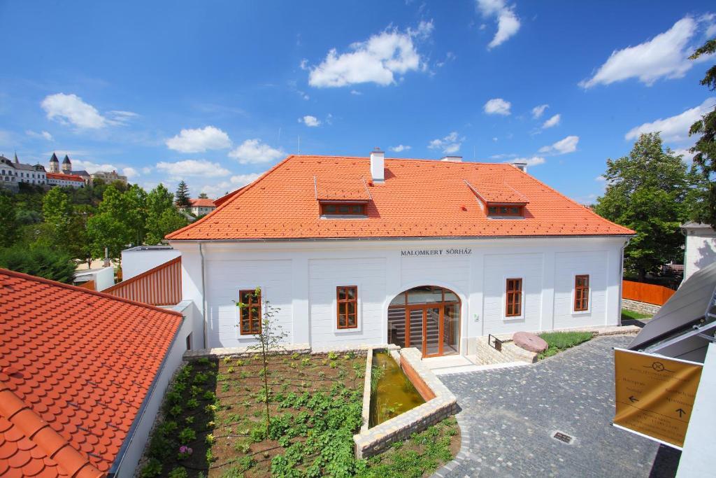 Hotel Historia Malomkert Veszprém Esterno foto